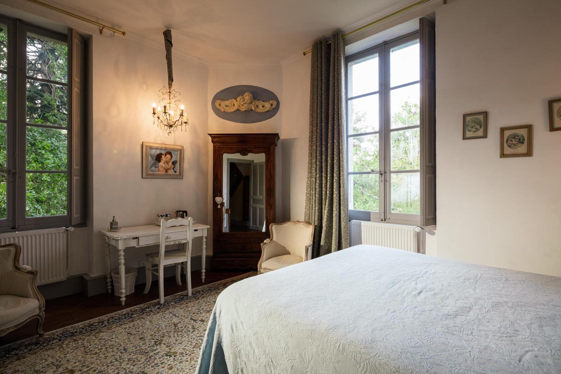مبيت وإفطار كاسْتْرْ Domaine Le Castelet المظهر الخارجي الصورة