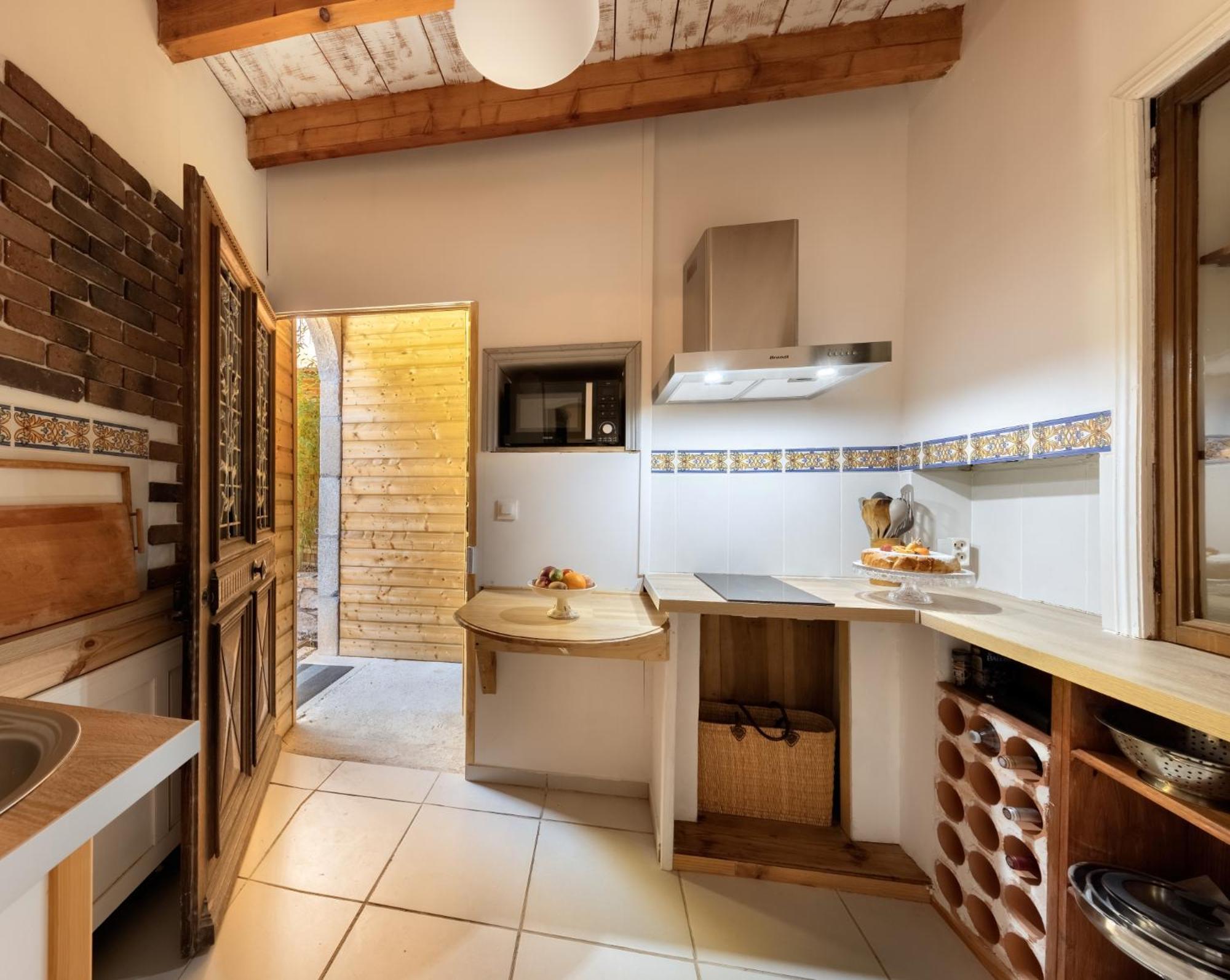مبيت وإفطار كاسْتْرْ Domaine Le Castelet المظهر الخارجي الصورة