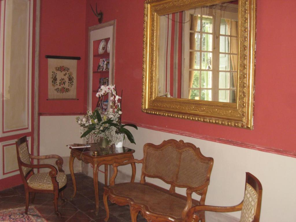 مبيت وإفطار كاسْتْرْ Domaine Le Castelet المظهر الخارجي الصورة