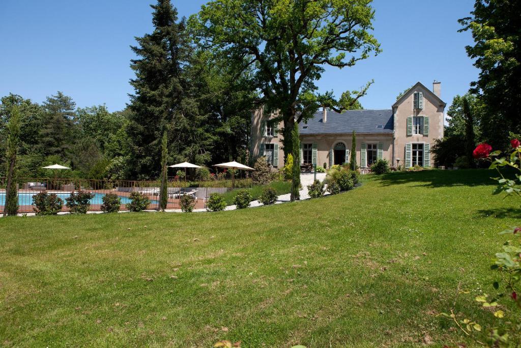 مبيت وإفطار كاسْتْرْ Domaine Le Castelet المظهر الخارجي الصورة