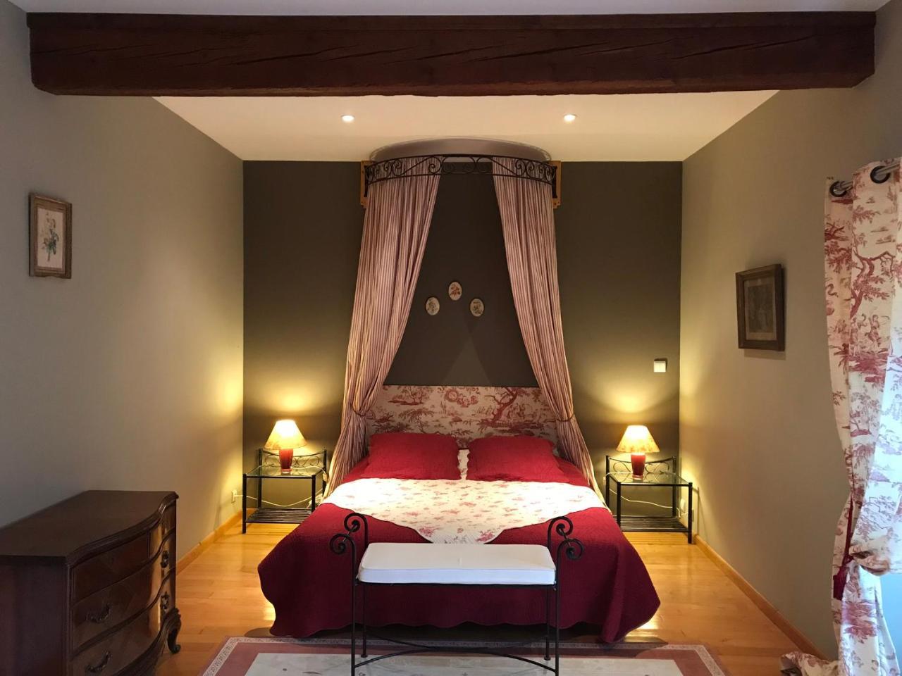 مبيت وإفطار كاسْتْرْ Domaine Le Castelet المظهر الخارجي الصورة